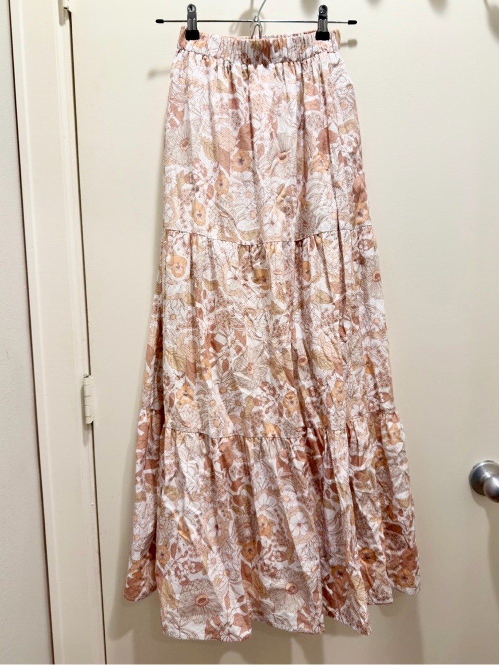 Charlie Holiday Tiered Floral Maxi Skirt - Cream & Tan